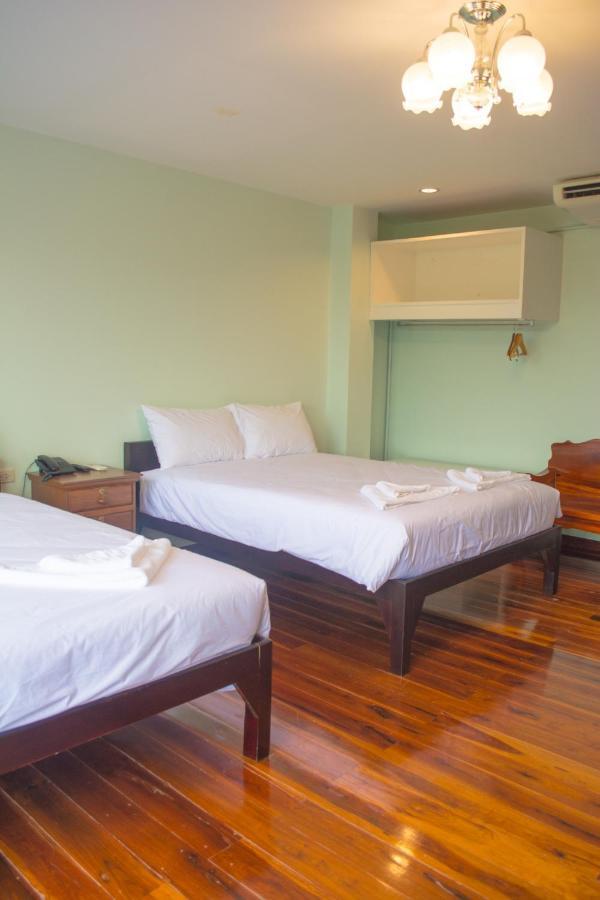Menam Resort Nakhon Pathom Exterior photo