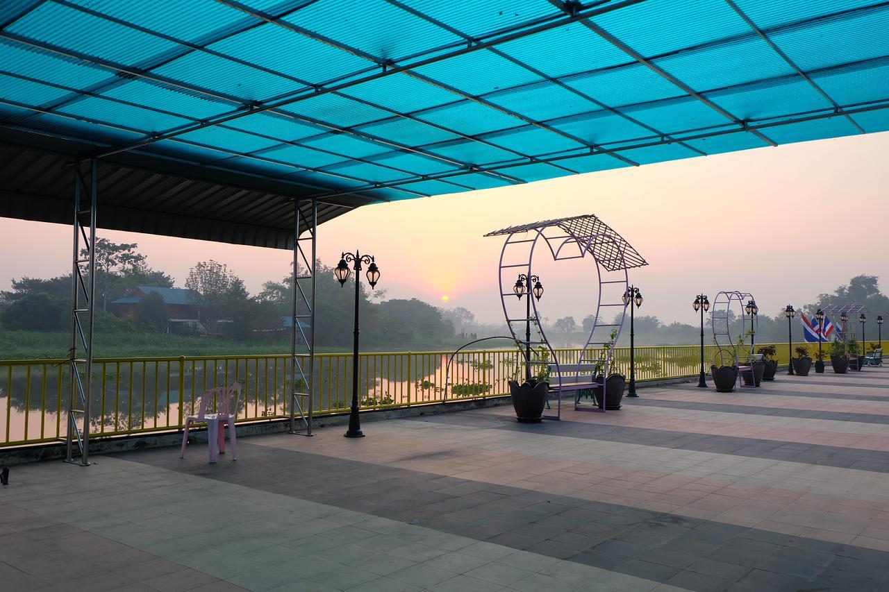 Menam Resort Nakhon Pathom Exterior photo